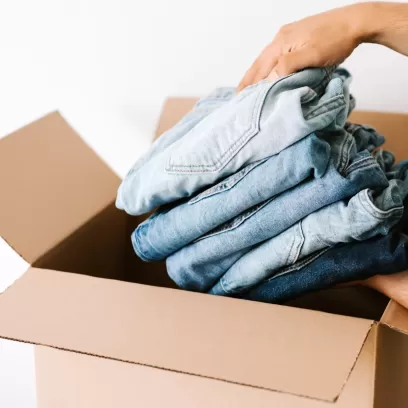 Pack économique 20 cartons avec poignées avec 1 adhésif offert