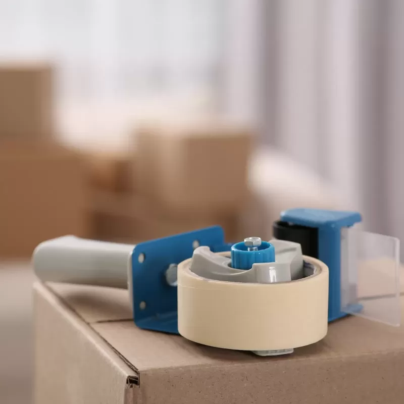 Scotch rouleau adhésif PVC blanc | La Tribu du Carton